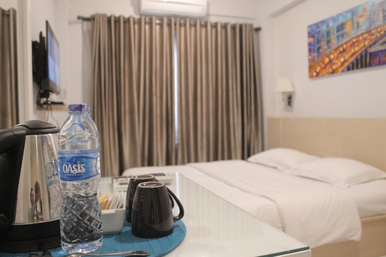 Myrooms Bekasi Exterior foto