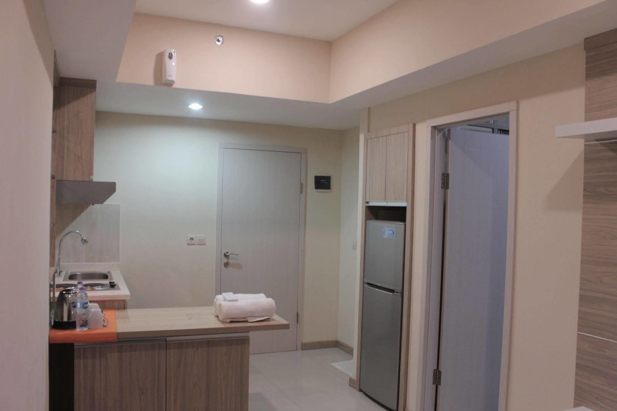 Myrooms Bekasi Exterior foto