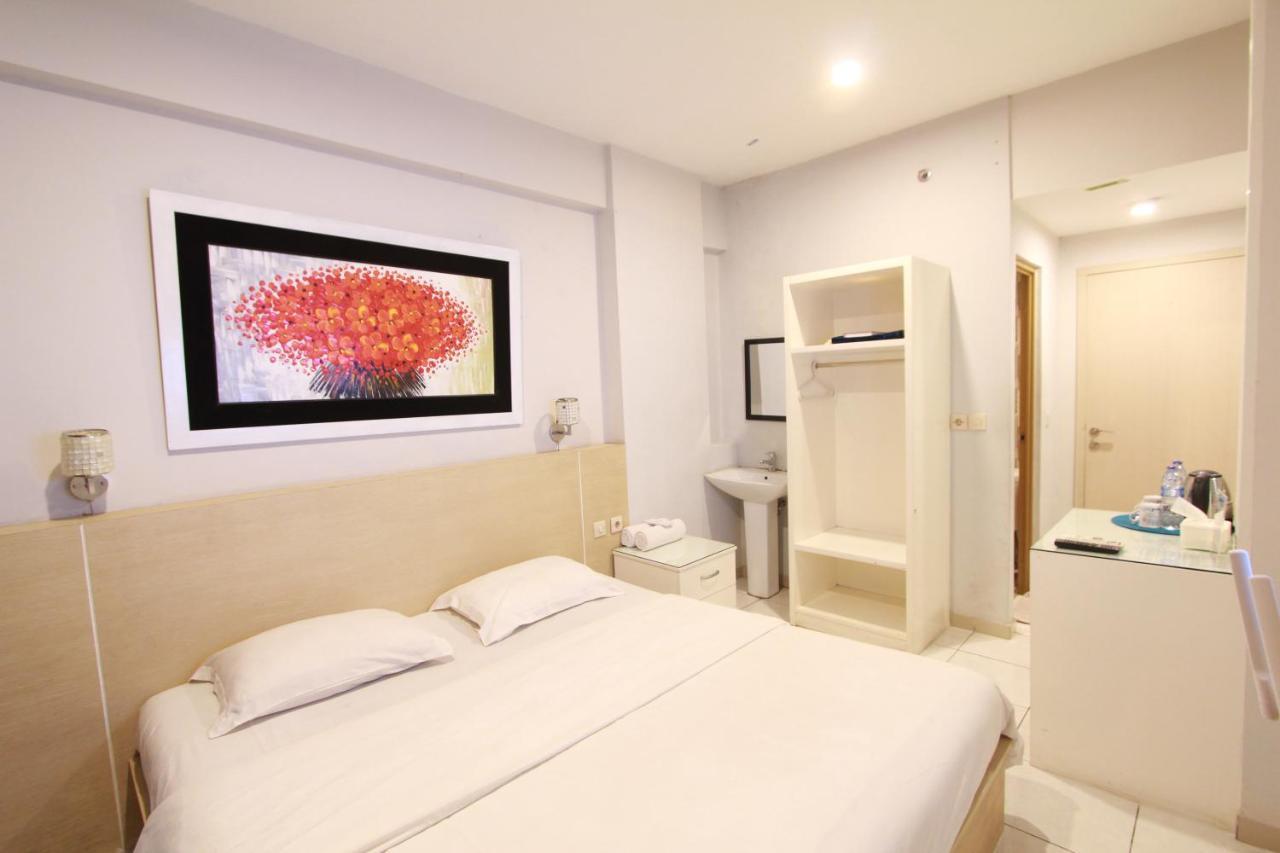 Myrooms Bekasi Exterior foto